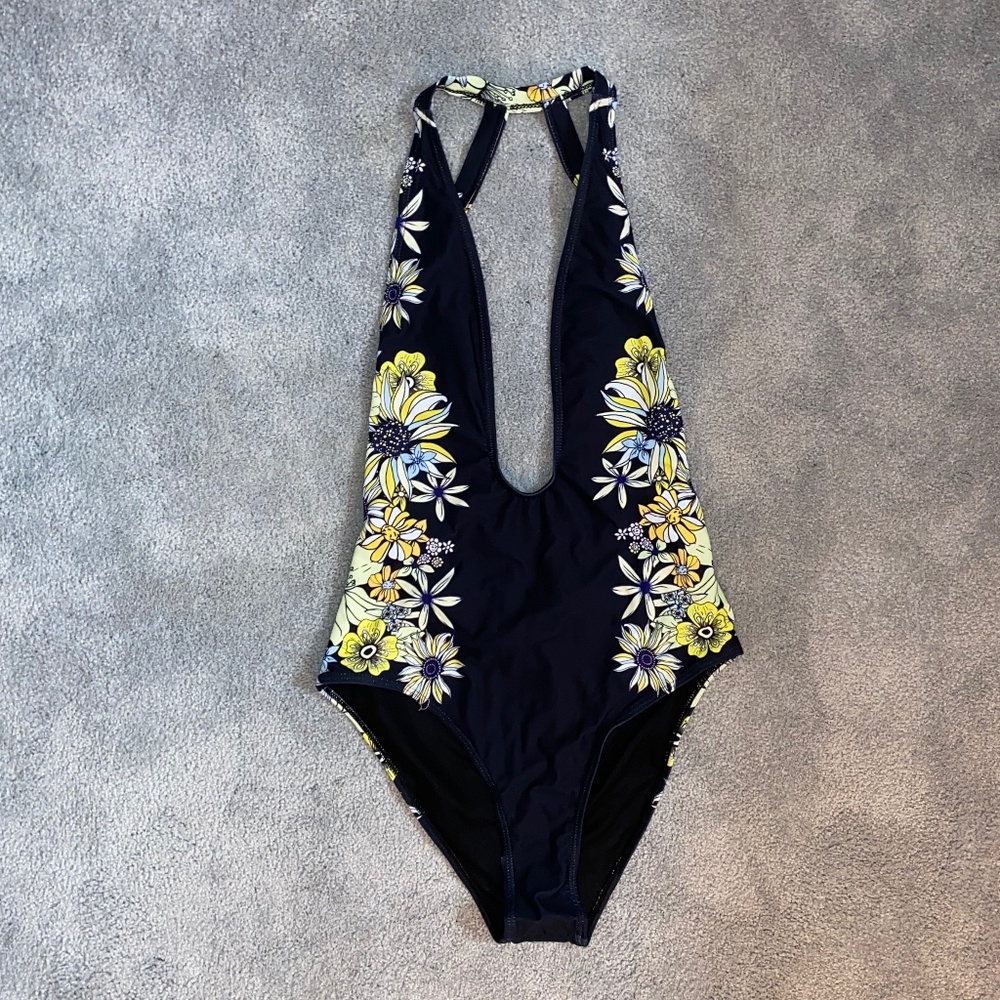 NEVER WORN Zaful - Black Floral Monokini - Size M